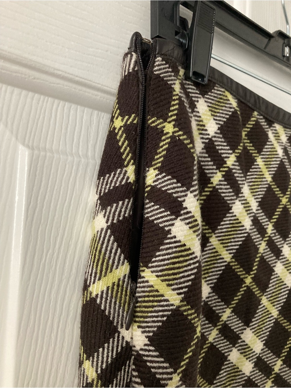 Anne Klein wool skirt - Picture 5 of 8